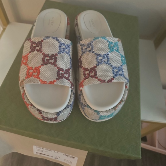 Gucci Shoes Authentic Multi Colored Gucci Platform Slides Size 375